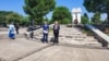 U Podgorici obilježena godišnjica genocida u Srebrenici: Negiranje zatvara vrata pomirenju i saradnji 