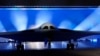 美國空軍B-21"突襲者"（Raider）隱形轟炸機完成首飛。（2022年12月2日）
