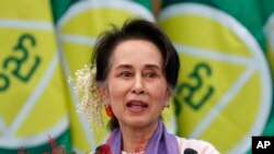 འབར་མའི་དམངས་གཙོའི་གཞུང་གི་འགོ་ཁྲིད་ཨང་སན་སུ་ཇཱི།