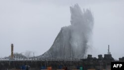 2023年9月3日，台风“海葵”在台湾东部登陆，宜兰掀起巨浪。