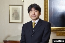 日本法政大學公共政策研究科教授白鳥浩