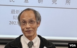 香港民意研究所行政总裁钟庭耀 (美国之音/汤惠芸)