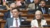 Poslanici SNS na sednici Skupštine Srbije 31. maj 2023. (FoNet)