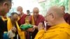 ༧གོང་ས་མཆོག་ནས་བལ་བོད་གཉིས་ཀྱི་མཚམས་རོལ་ཝ་གླིང་གི་ཡུལ་མི་ཁག་ཅིག་ལ་མཇལ་ཁ་སྩལ་བ། 
