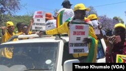 Amalunga awe CCC akade etshengisela ePretoria emahofisini kamphathintambo obona ngobudlelwano eSouth Africa lamanye amazwe.