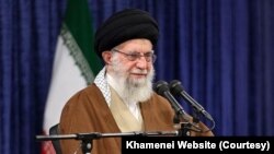 علی خامنه‌ای، رهبر جمهوری اسلامی ایران. آرشیو