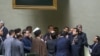 درگیری فیزیکی و تهدید جانی نمایندگان علیه یکدیگر در سومین روز مجلس دوازدهم