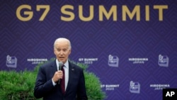 Predsednik SAD Džo Bajden govori tokom konferencije za štampu nakon samita Grupe sedam u Hirošimi, Japan, 21. maja 2023.