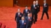 中共官媒新華社2024年7月18日發布照片顯示，中共領導人習近平帶領他的政治局常委成員出席中共二十屆三中全會。