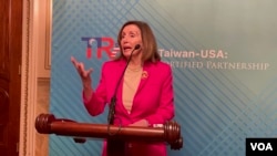 美國聯邦眾議院榮譽議長南希·佩洛西在國會山《台灣關係法》45週年慶祝活動發表講話。（2024年3月6日，美國之音鍾辰芳拍攝）