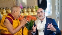 ༸གོང་ས་མཆོག་ནས་ཧ་ཝར་ཊིའི་ཞིབ་འཇུག་སློབ་མ་ལྷན་དུ་མཇལ་མོལ་གནང་བ།