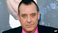 Glumac Tom Sajzmor u Los Anđelesu, 2014. (Foto: Jordan Strauss/Invision/AP, File)