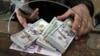 تب تند بازار ارز؛ مخالفان از بی‌خردی دولت می‌گویند، مدافعان مدعی کاهش نرخ ارز هستند