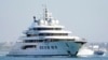 Arhiva: Superjahta Amadea u zaljevu San Dijego, fotografisana 27. juna 2022. godine. (Foto: AP/Gregory Bull)