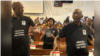 Deputados da Renamo protestam durante apresentação do informe anual sobre o Estado da nação 2023