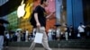 iPhone16在中國市場接連降價：蘋果在華面臨消費降級、國產品牌競爭的挑戰