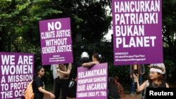 Peringatan Hari Perempuan Internasional di Jakarta, 8 Maret 2023. (REUTERS/Ajeng Dinar Ulfiana)