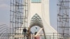 Heat wave forces Iran to shutter government offices, banks