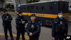 資料照片: 2023年12月1日一輛載著黎智英的裝甲囚車離開西九龍裁判法院