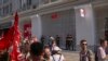พนักงานร้านแฟชั่น H&M ประท้วงหยุดงานทั่วสเปน-เรียกร้องปรับขึ้นค่าแรง