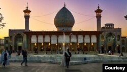 زیارت شاه چراغ