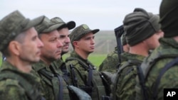 ARHIVA - Ruski regruti tokom obuke na jugu Rusije (Foto: AP)