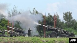 台灣軍隊在台灣南部屏東縣進行反登陸演習。(2022年8月9日）