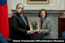 台灣總統蔡英文在台北會晤到訪的危地馬拉外長馬里奧∙布卡羅。((2022年8月30日)