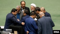 حضور احسان خاندوزی وزیر اقتصاد و دارایی دولت ابراهیم رئیسی در مجلس شورای اسلامی