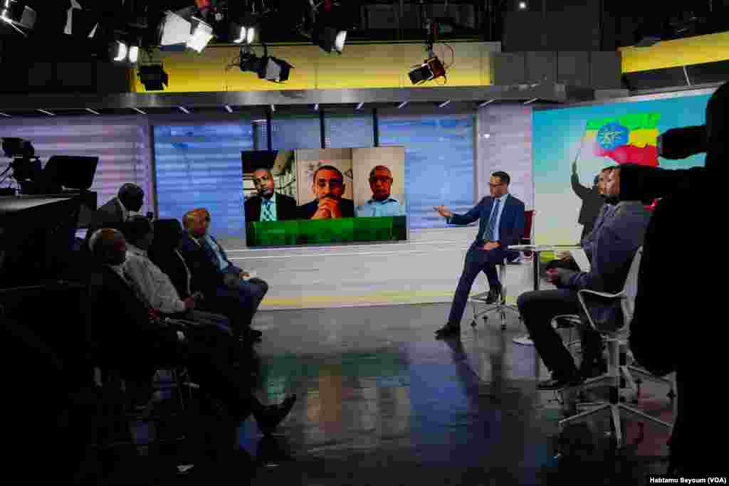 “ኢትዮጵያ:- የሰላም መንገዶች” ሰሜን ኢትዮጵያ ውስጥ በተካሄደው ጦርነት ላይ ያተኮረ የአንድ ሰዓት ልዩ የቴሌቪዥን ውይይት ነው። ዩናይትድ ስቴትስ ውስጥ የሚኖሩ ትውልደ-ኢትዮጵያና ኢትዮጵያውያን ማኅበረሰብ በውይይቱ ላይ ተሳትፈዋል። የተቀረፀው ኅዳር 24/2015 ዓ.ም ዋሽንግተን ዲሲ ውስጥ ነው። ሦስት የስቱዲዮና ሦስት የስካይፕ ተወያዮች ተሳትፈዋል። ሲሆን የመጀመሪያው ክፍል ታኅሣሥ 3/2015 ተላልፏል። ሁለተኛው ክፍል ደግሞ ታኅሣሥ 4/2015 ዓ.ም ይተላለፋሉ። ሙሉውን ውይይት ዌብሳይትና ፌስቡክ ገፃችን ላይ ይገኛል። 