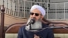 مولوی عبدالحمید: کمتر کسی اتهامات وارده به جوانان اعدام‌شده را باور می‌کند