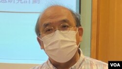 鍾劍華表示偽造文件問題嚴重，不排除採取法律行動追究。(美國之音 湯惠芸)