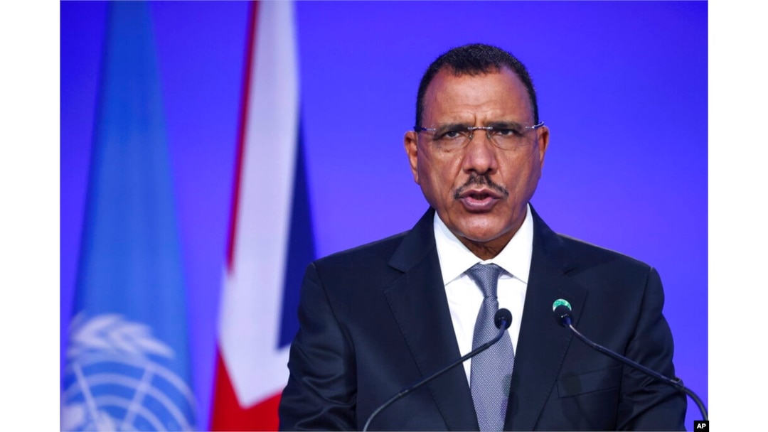 FILE - Niger's President Mohamed Bazoum speaks at the U.N. Climate Change Conference COP26 in Glasgow, Scotland, Nov. 1, 2021.