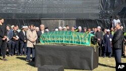 Fethullah Gülen’in cenaze namazını kendisine yakın isimlerden biri olan Suat Yıldırım kıldırdı