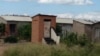 Izakhamizi Zikhala Ngokuswelakala Kwempompi Zokuthwala Ingcekeza 