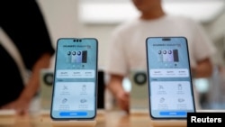 華為上海店展示的 mate 60 Pro 手機