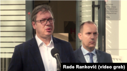 Predsednik Srbije Aleksandar Vučić prilikom današnjeg obilaska KCS, Foto: Glas Amerike