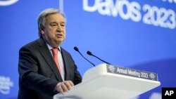 Generalni sekretar UN Antonio Gutereš govori na Svetskom ekonomskom forumu u Davosu, u Švajcarskoj, 18. januar 2023. (Foto: AP/Markus Schreiber)
