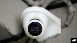 圖為 2023 年 2 月 9 日在澳洲悉尼安裝的中國大華品牌監視器。（資料照片）