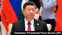 中國領導人習近平在烏茲別克斯坦撒馬爾罕出席上海合作組織首腦會議。（2022年9月16日）