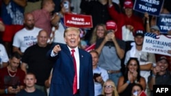 Bivši predsednik SAD Donald Tramp na mitingu u Pensilvaniji, septembar 2022.