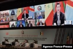 中國國家主席習近平於2021年11月29日在塞內加爾達喀爾舉行的中非合作論壇(FOCAC)上發表講話。