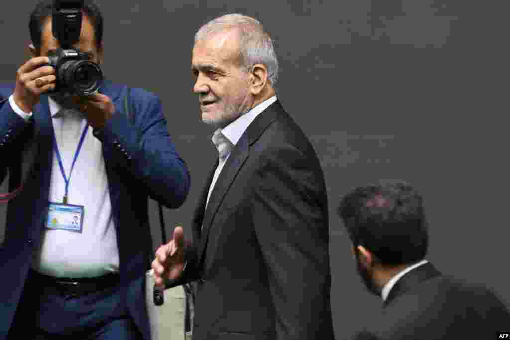 حاشیه‌های مراسم تحلیف مسعود پزشکیان، نهمین رئیس دولت جمهوری اسلامی