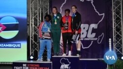 Pugilistas moçambicanas sagradas campeãs africanas
