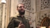 Lider islamističke grupe Hajat Tahrir al-Šam Abu Mohamed al Golani obraća se u džamiji Umjad 8. decembra 2024. (Aref TAMMAWI / AFP)