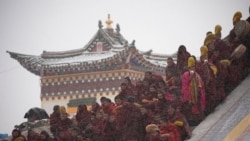 རྒྱ་གཞུང་གི་སུན་གཙེར་མ་བཟོད་པར་གྲྭ་པ་ཞིག་གིས་རང་སྲོག་བཅད།