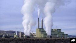 ARHIVA - Termoelektrana u Koloradu (Foto: AP/Rick Bowmer)