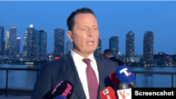 Ričard Grenel u razgovoru sa novinarima u zgradi UN u Njujorku, 26. septembar 2024. (screenshot)