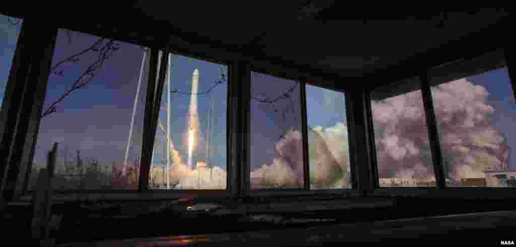 The Northrop Grumman Antares rocket, with Cygnus resupply spacecraft onboard, launches from Pad-0A at NASA&#39;s Wallops Flight Facility in Virginia, April 17, 2019. Northrop Grumman&#39;s 11th contracted cargo resupply mission for NASA to the International Space Station will deliver about 7,600 pounds of science and research, crew supplies and vehicle hardware to the orbital laboratory and its crew.
