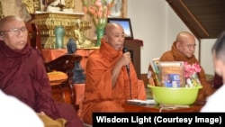 ရွှေဝါရောင်ဆရာတော် အရှင်နတ်ဇော နိုင်ငံရေးအကျဉ်းသားဟောင်း ဆရာတော်ဦးပညာဇောတ။

